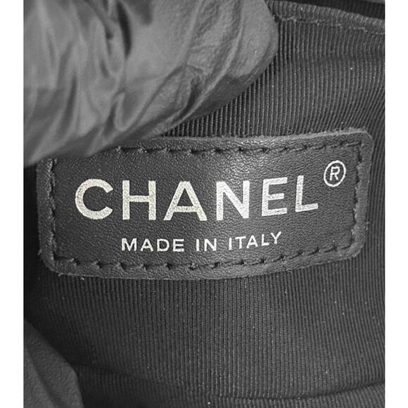 CHANEL Small Pendant Boy Bag A-A30315 - Picture 8 of 13